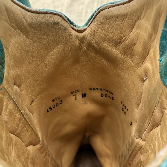 Corral | Western Turquoise Pointed Toe Boots - Picture 3 of 7